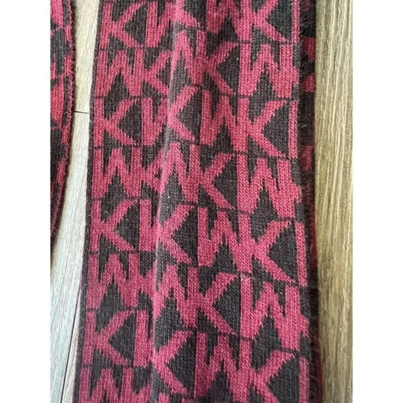 Michael Kors Women's MK Logo Reversible Knit Scarf - Picture 3 of 3
